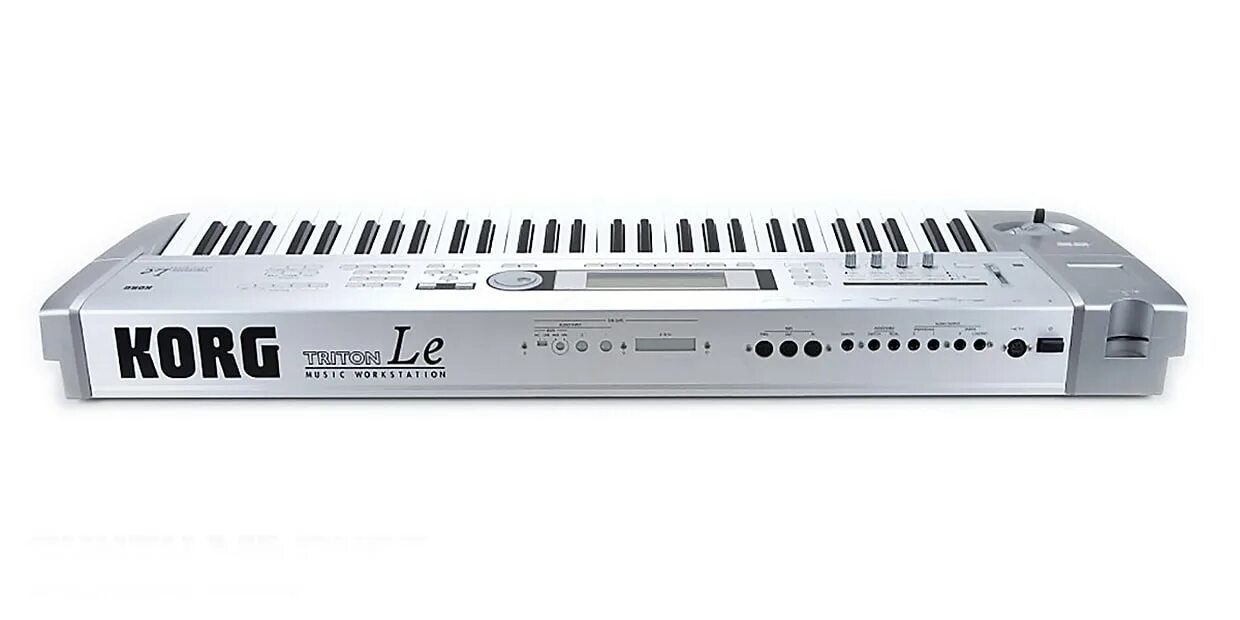 Рабочая станция korg triton. Корг тритон. Синтезатор корг тритон студио. Korg triton pro. Korg triton 88.