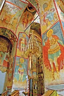 Церковь расписанная рублевым