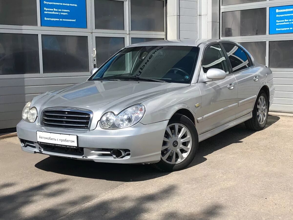 Хендай б у в россии. Hyundai Sonata 2004. Хендэ Соната 2004. Хендай Соната 2004г. Hyundai Sonata 1 Рестайлинг.