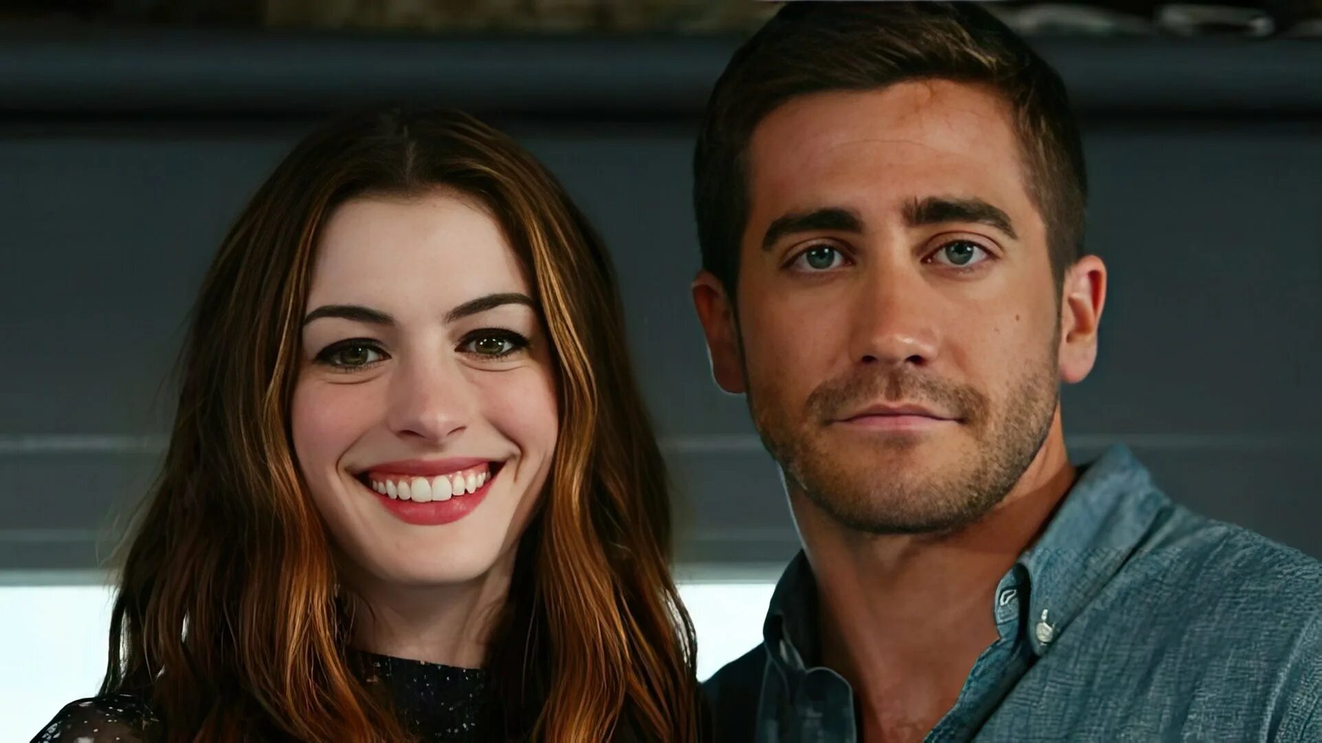 Джейк джилленхол и энн хэтэуэй. Джейк джиленхол и эн хэтуей. Джейк джиленхол и эн хэтуей. Энн хэтэуэй и джейк джилленхол в фильме. Джейк джилленхол и энн хатауэй.