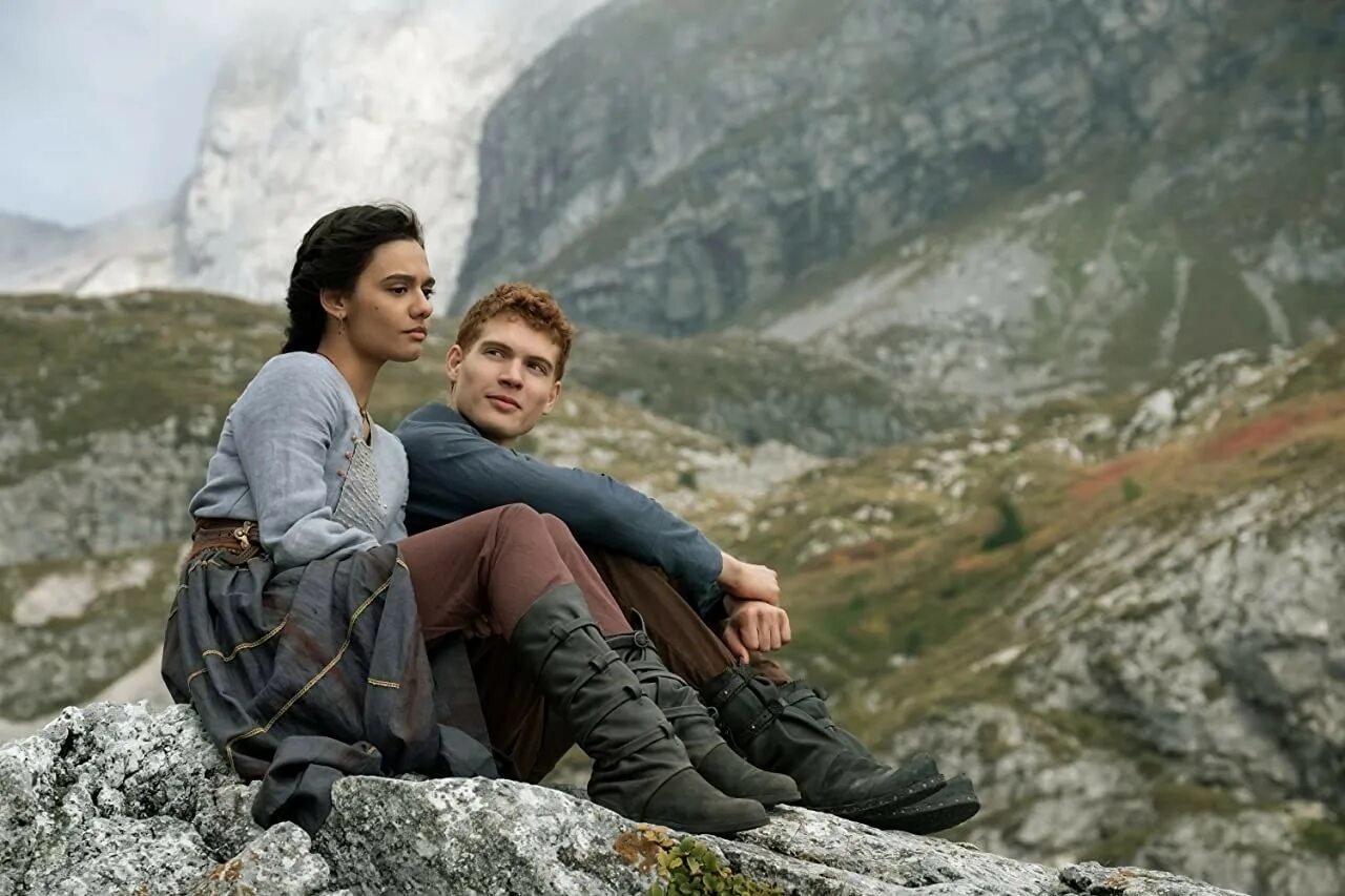 Having the time of their lives. Джоша Страдовски. Колесо времени сериал 2021. Мадлен Мэдден колесо времени. Josha Stradowski Wheel of time.
