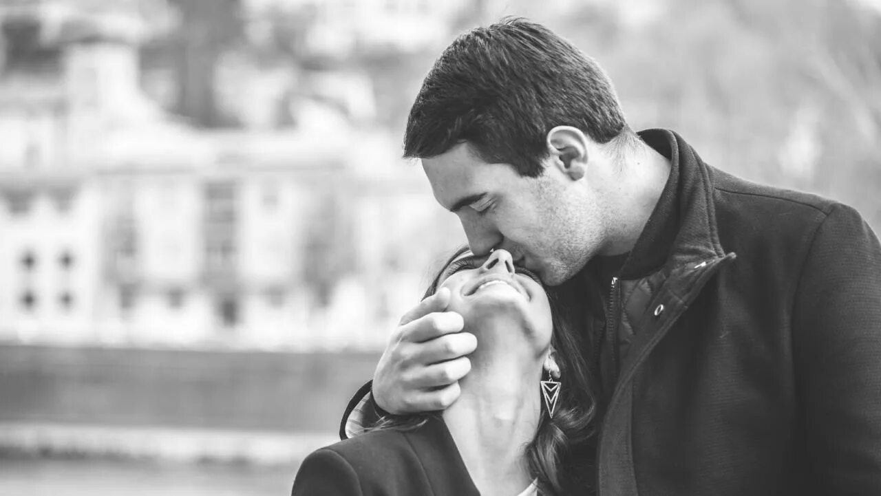 пример достойного человека. чувство подавленности изоляциии картинки для презентации. эмоции человека. порядочность.