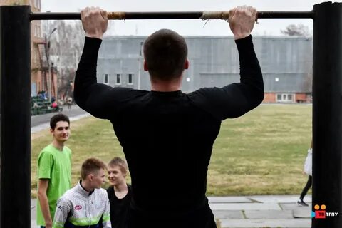 Игры подтягиваться