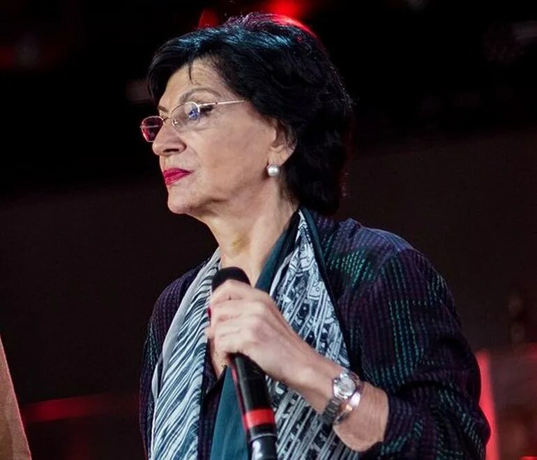 Грузинская певица нани брегвадзе. Нани брегвадзе. Грузинская певица нани брегвадзе. Грузинская певица нани брегвадзе. Дочь нани брегвадзе.