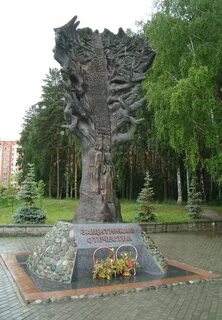 Памятник древо жизни