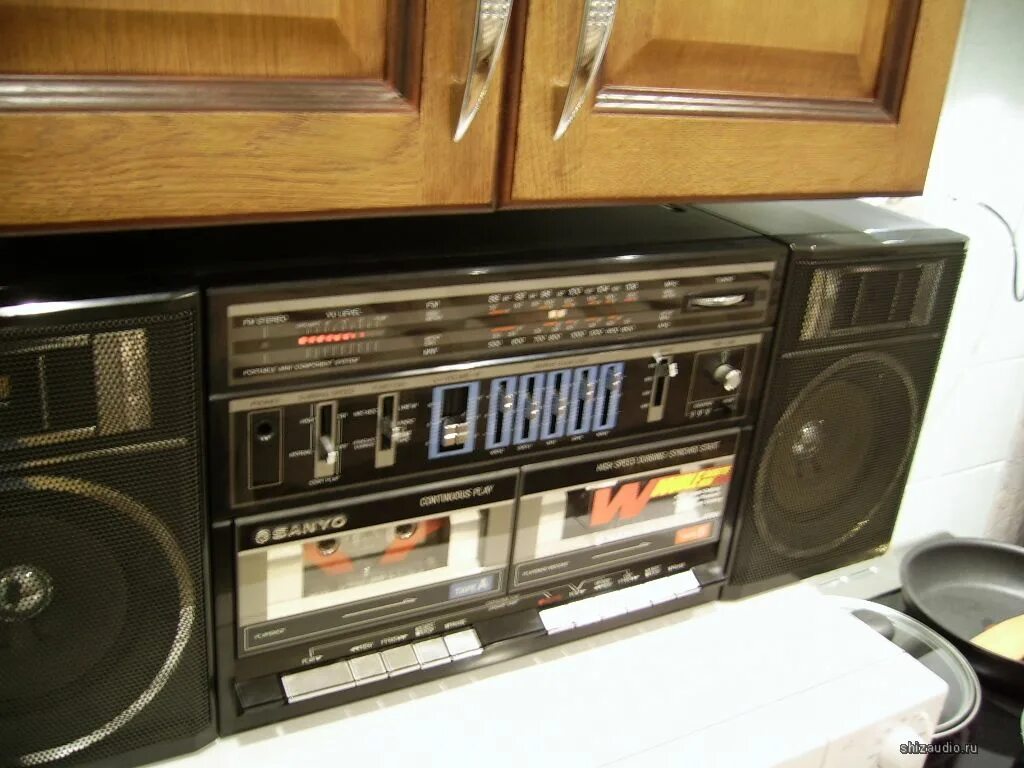 Sanyo c35 передняя стенка. Sanyo c35. Sanyo c35. магнитофон 2 кассеты sanyo. музыкальный центр sanyo 2020.