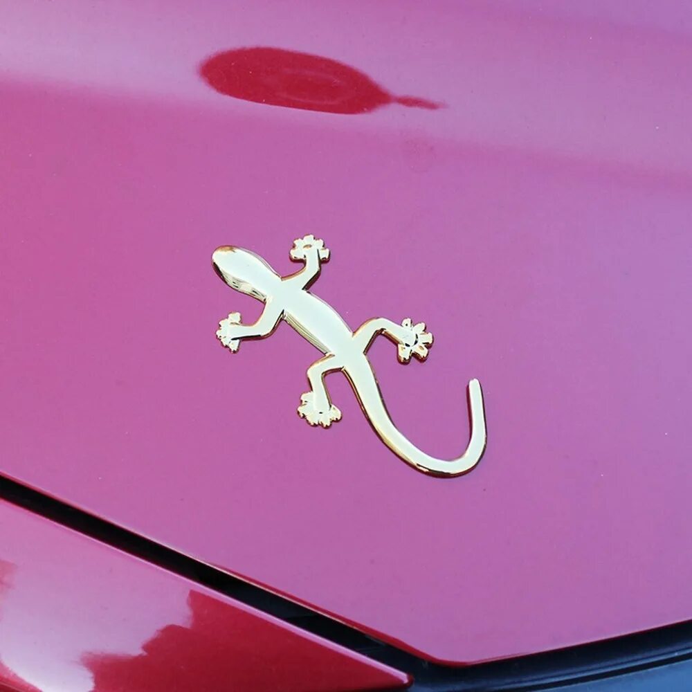 Машина ящерица. Ауди ящерица геккон. Геккон наклейка Gecko Audi. Геккон Ауди кватро. Ауди а4 красный геккон.