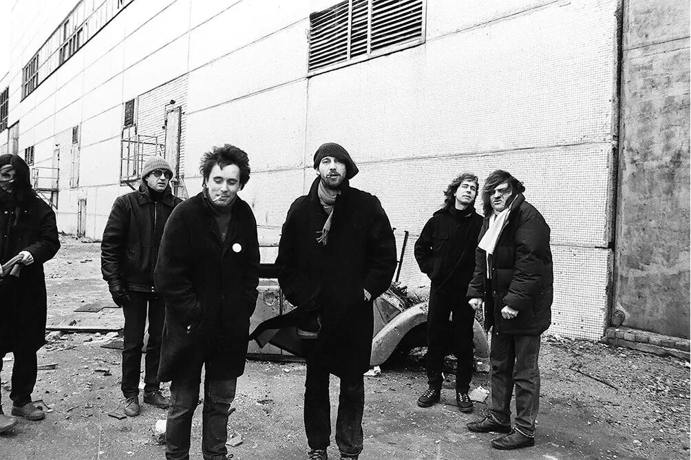 Группа the neighbourhood. The neighbourhood beat take 1. Нейборхуды группа. Neighbourhood dangerous. Neighbourhood dangerous.
