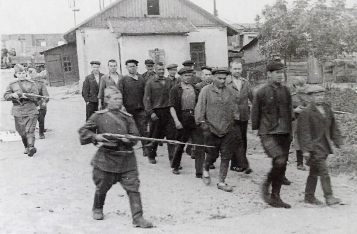 Дезертиры 1941. Батальон роланд и нахтигаль. бандеровцы в годы великой отечественной войны 1941-1945. кенгирский мятеж.