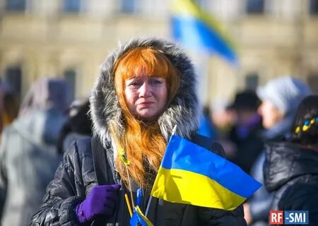 Она с украиной