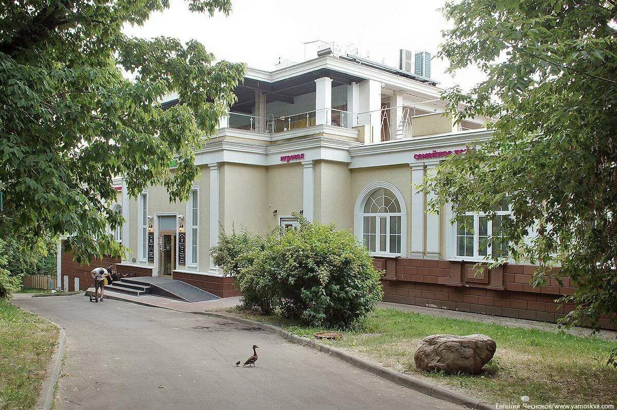 Ресторан «берег» улице шкулева. 1. Шкулева, 2, москва,. Шкулева 2 стр 1. Шкулева 2 стр 1.