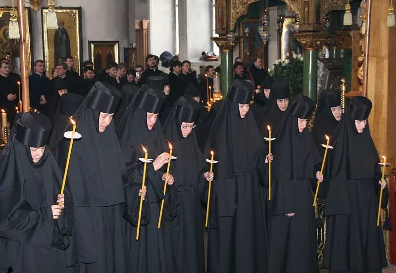 Монахиня, игуменья, послушница. Жизнь монахинь в монастыре. Надежда бакшаева монахиня печоры. Уйти в монастырь женский. Люди в монастыре.