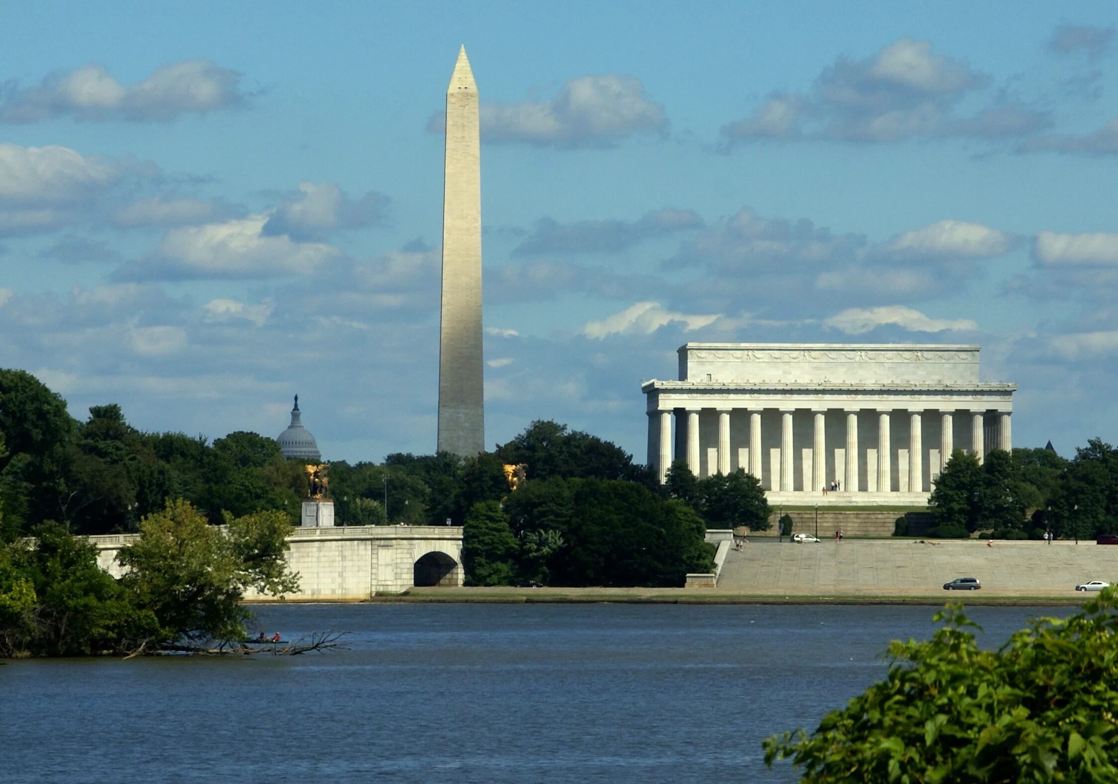 Два вашингтона. Нэшнл молл national mall вашингтон округ колумбия. монумент вашингтона вашингтон округ колумбия. национальная аллея вашингтон. washington monument линкольн мемориал национальная аллея.