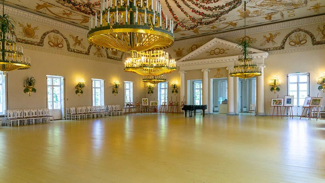 Корстон роял казань бальный зал. Конференц зал гринн. Мраморный зал константиновского дворца. Президентский зал. Залов р г.