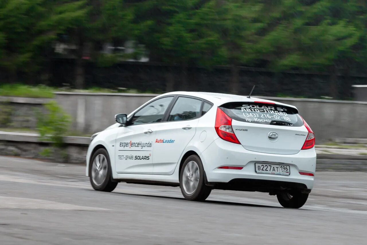 Hyundai solaris 2010 седан. Hyundai solaris седан/хэтчбек 2014. Hyundai solaris 2014 1. Solaris 1 рестайлинг. Hyundai solaris 2016.
