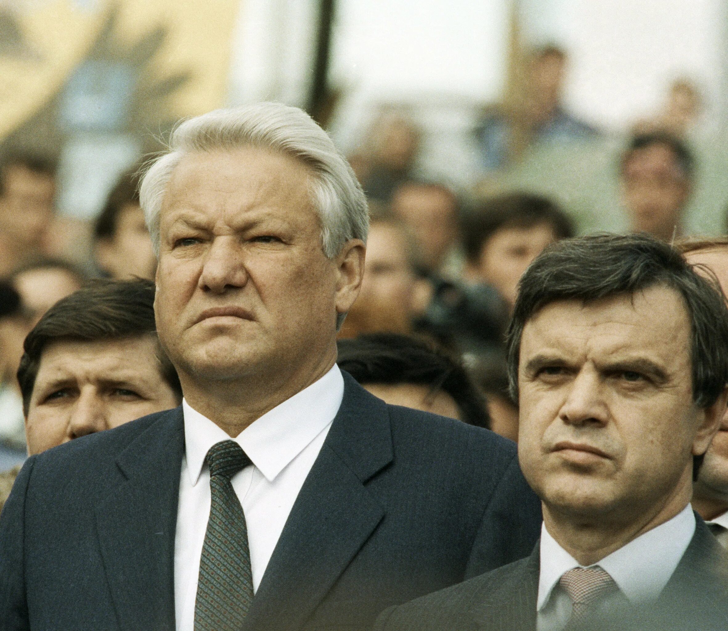 1993 век. Ельцин и Хасбулатов. Хасбулатов Горбачев и Ельцин. Ельцин Руцкой Хасбулатов. Ельцин и Хасбулатов 1991.