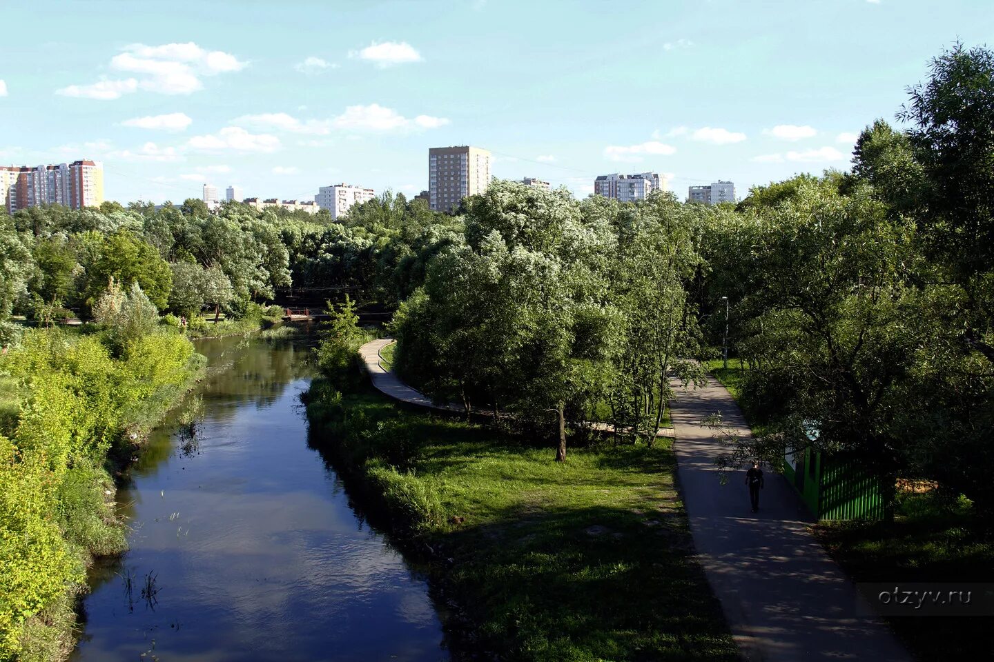 Парк Свиблово Москва. Парк в Свиблово на Яузе. Река Яуза Свиблово. Парк Яуза в Медведково.