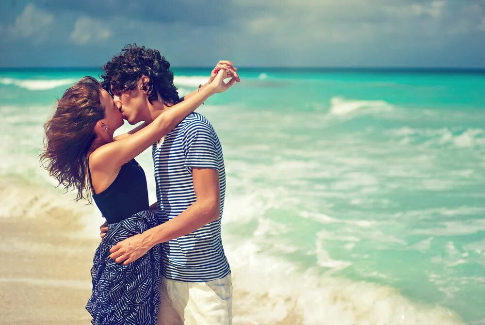 Hopeless romantic. Romantic перевод. Романтик перевод. Romantic перевод. Романтика перевод на русский.