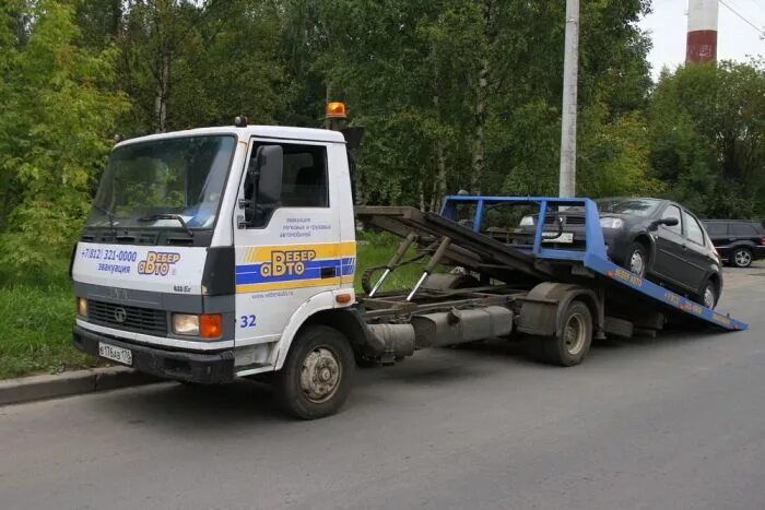Как выглядит машина эвакуатор Renault trucks, эвакуация автомобилей, ул. Аустрина, 3Е, Пенза Яндекс Карты