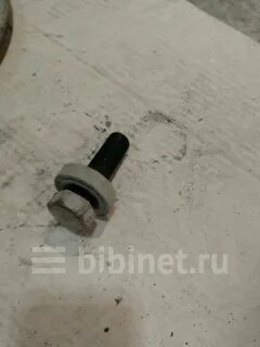 Болт коленвала передний