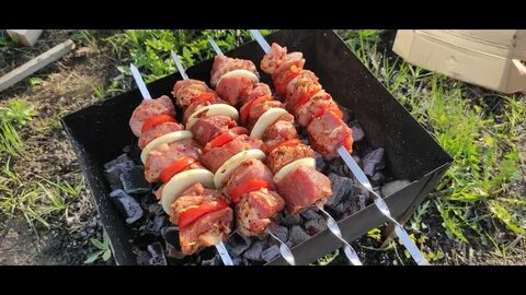 На кухне у любани шашлык