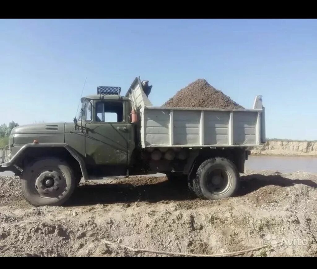 Пгс зил. Пгс на зил-130. зил 130 с песком. зил 130 с щебнем. 5 тонн пгс зил.
