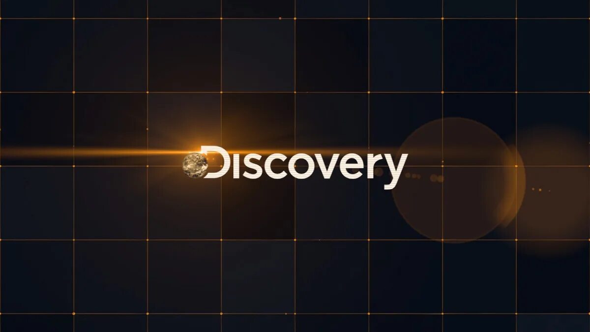 Discovery host. Discovery логотип. телеканал investigation discovery. тц дискавери логотип.