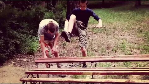 Ломают мальчикам