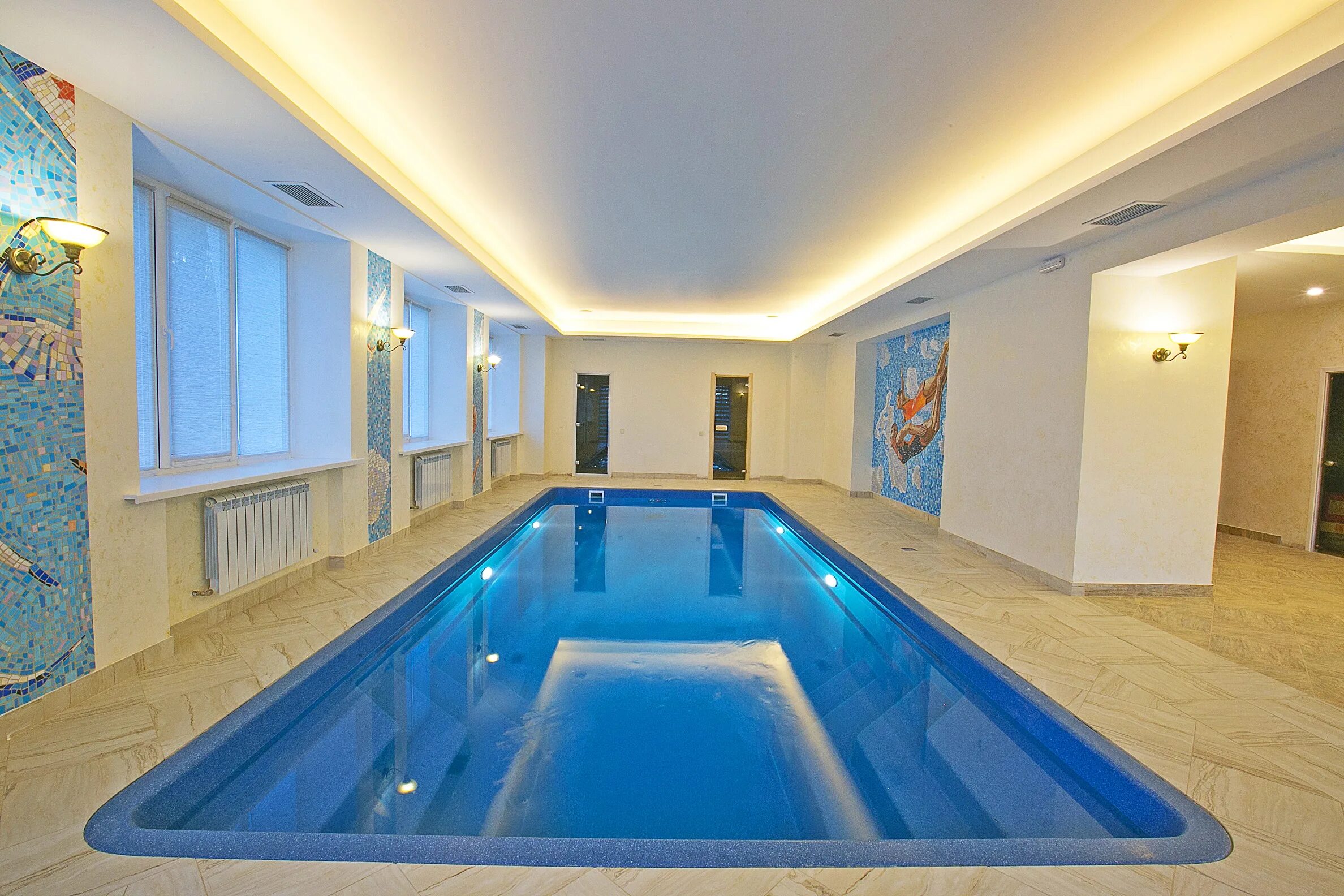 Бассейн с сауной в частном доме. Терраса с бассейном к дому. Тюмень дом с бассейном. Частный дом с бассейном. Большой бассейн в доме.