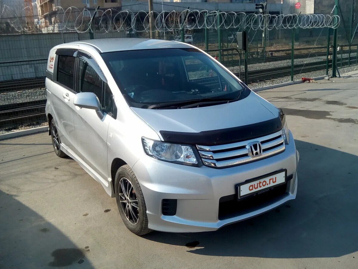 Хонда фрид спайк 2010. Хонда Спайк 2010. Honda freed Spike. Хонда Фрид Спайк 2007. Хонда Фрид Спайк 14 год.