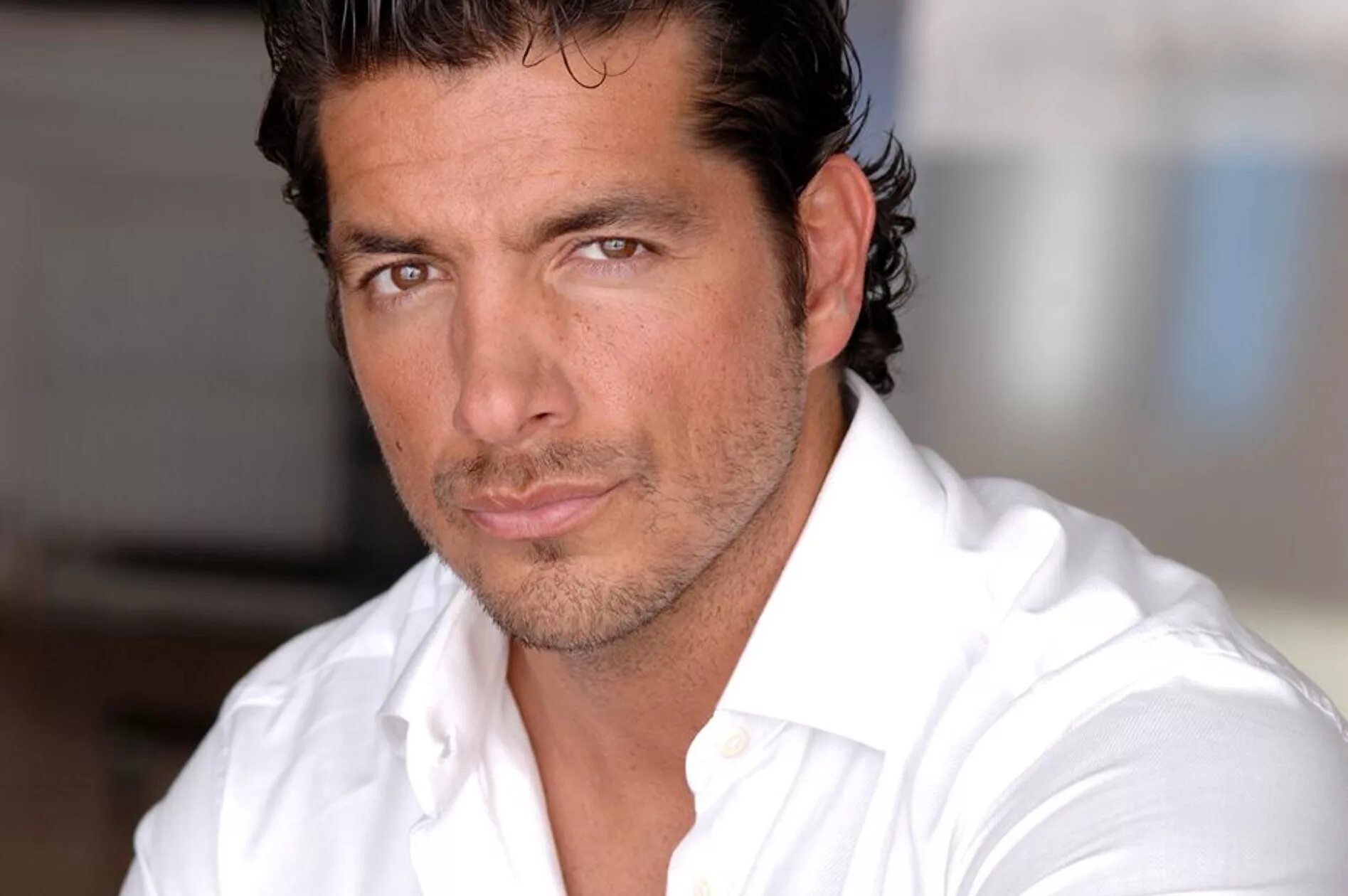 Педро родригес ледесма. Испания люди. Первый испанец. Испанские мужчины. Цыганский мужской костюм.