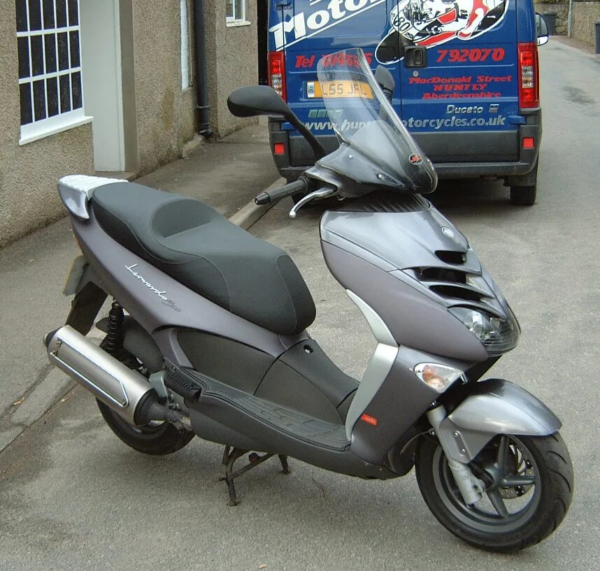 Aprilia 150cc. Априлия леонардо скутер 125. Априлия леонардо 125. Априлия леонардо 125. Aprilia leonardo 125.