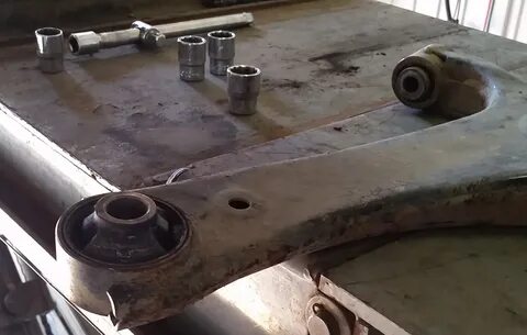 Замена сайлентблоков субару