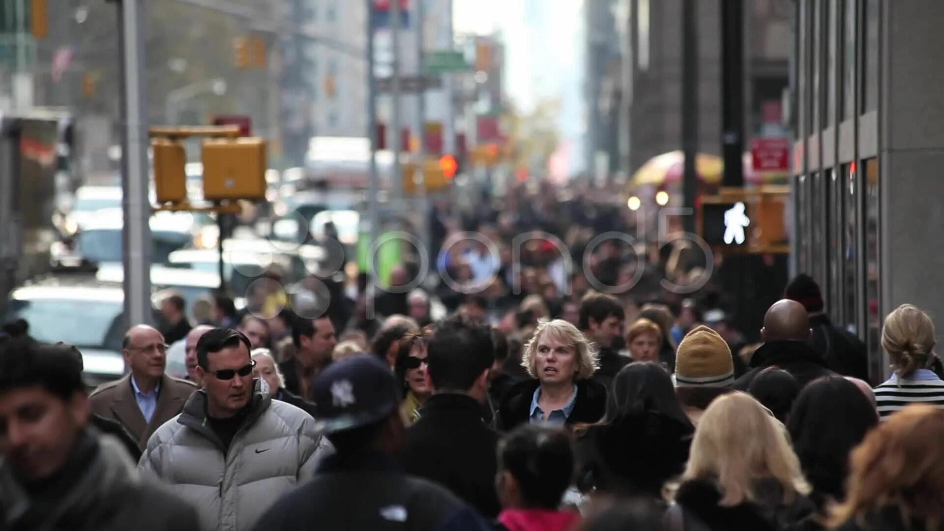 Нью-Йорк 23 стрит. Человек толпы. Люди в городе. Люди на улице. Crowded street