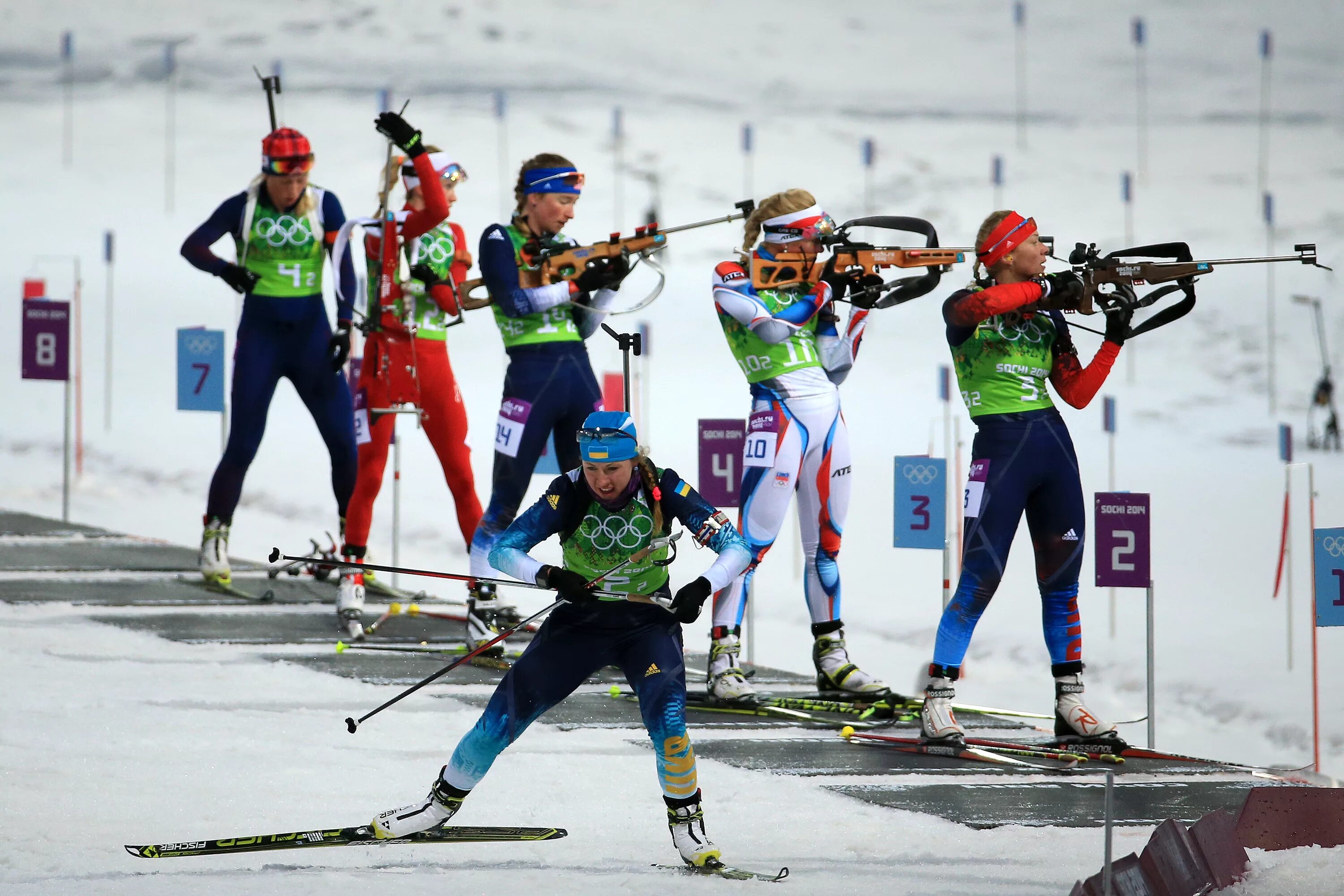 Большие игры соревнования. Тириль Экхофф Норвежская биатлонистка. Лыжный спорт биатлон. Виды лыжного спорта биатлон. Зимний спорт биатлон.