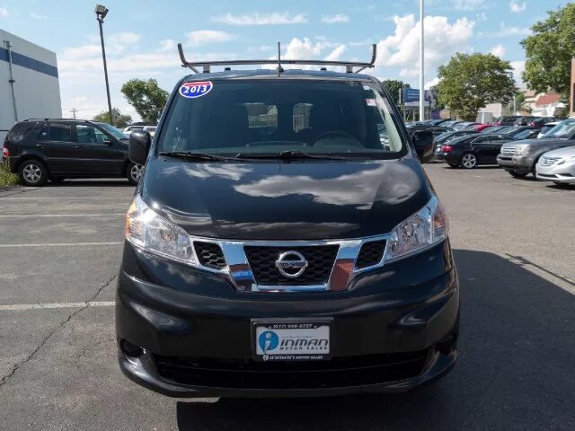 Ниссан нв 200. Nissan nv200 перекладины. Дефлектор капота Nissan nv200. Nissan nv200 литьё.