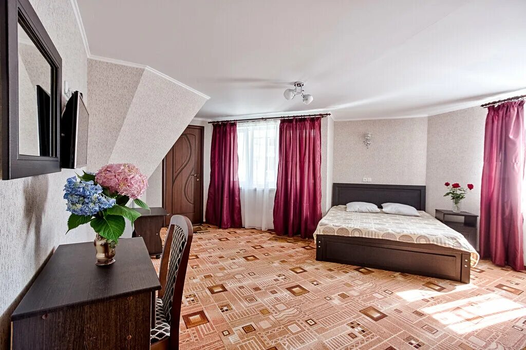 Апартаменты сочи адлер у моря. Вилана сочи отель. Нижнеимеретинская бухта частный сектор цены 2022. Сочи пансионат головинка номера. Пансионат "головинка" в сочи 2022.