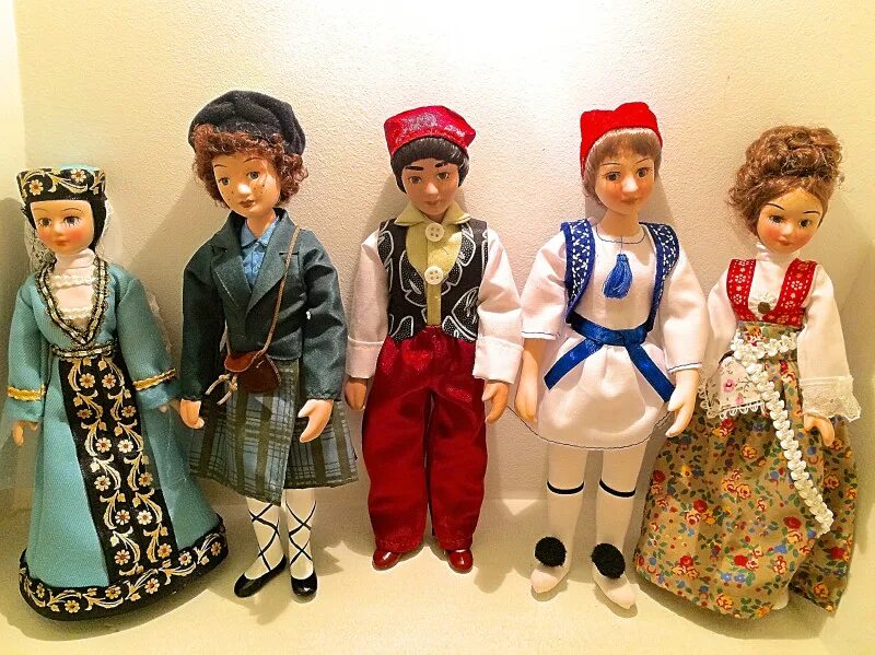 Купить кукол в национальных костюмах. Куклы в национальных костюмах.