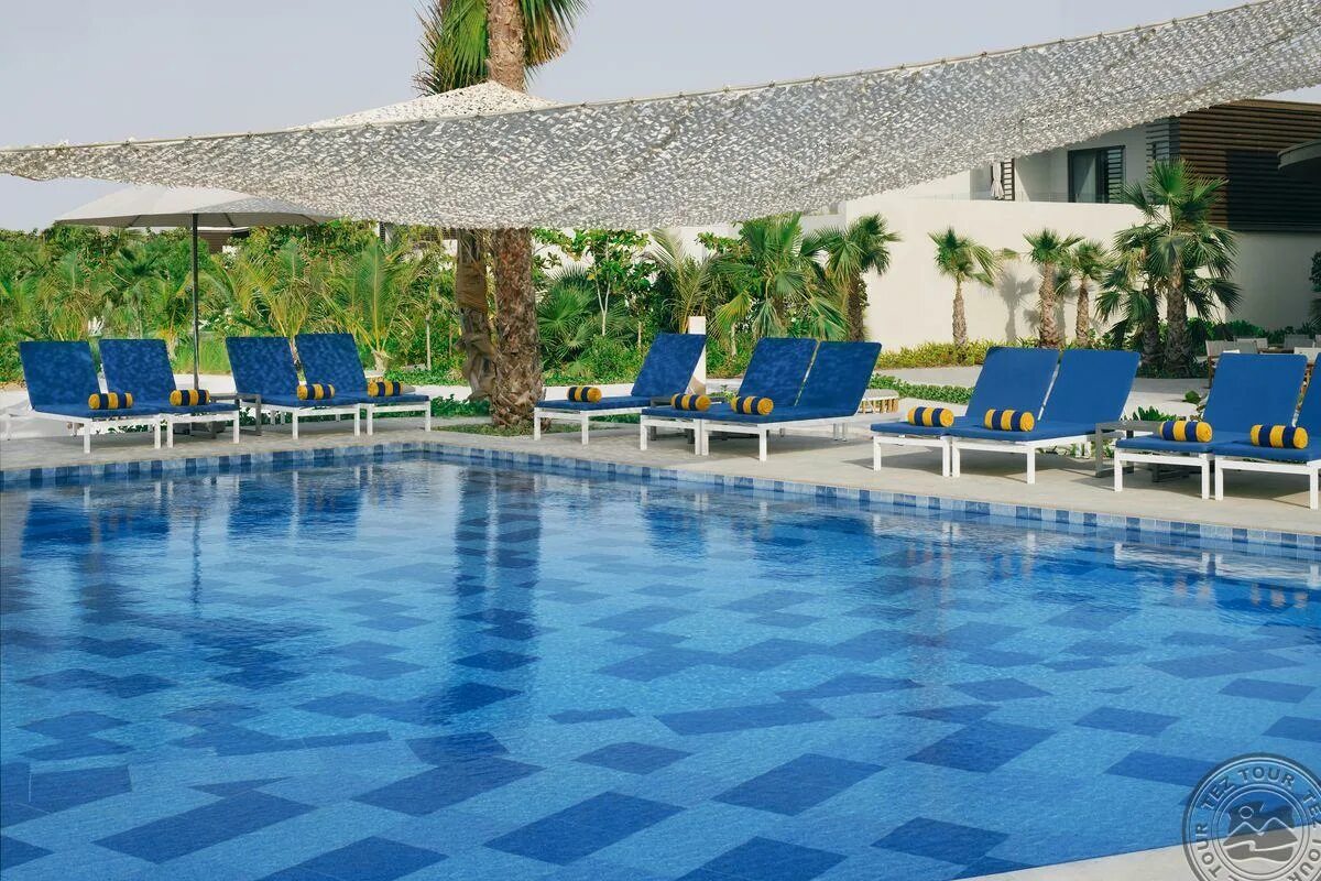 Moevenpick resort al marjan island. Мовенпик отель рас Аль Хайм. Отель Movenpick Resort al Marjan Island 5. Мовенпик ОАЭ рас Аль Хайма. Movenpick Resort al Marjan Island 5 рас-Эль-Хайм.