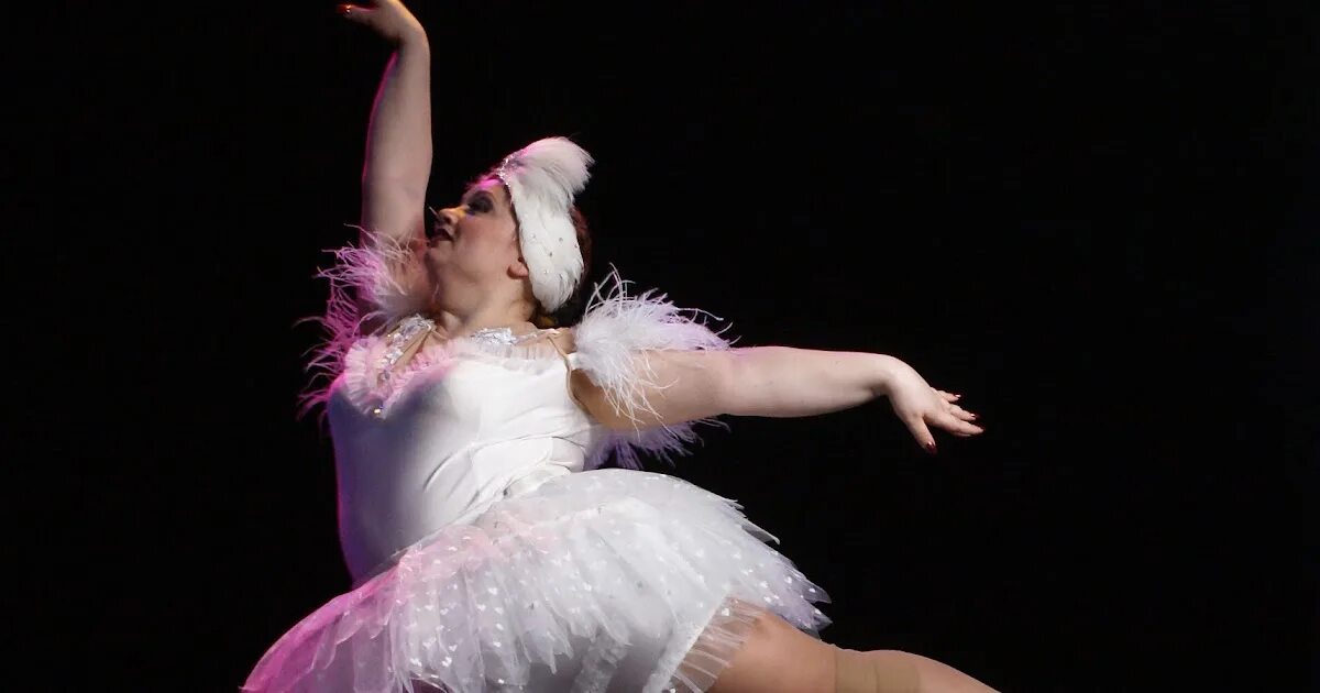 Балет школа илзе леепы. Big ballet. Big ballet. Балет биге. Толстая танцовщица.