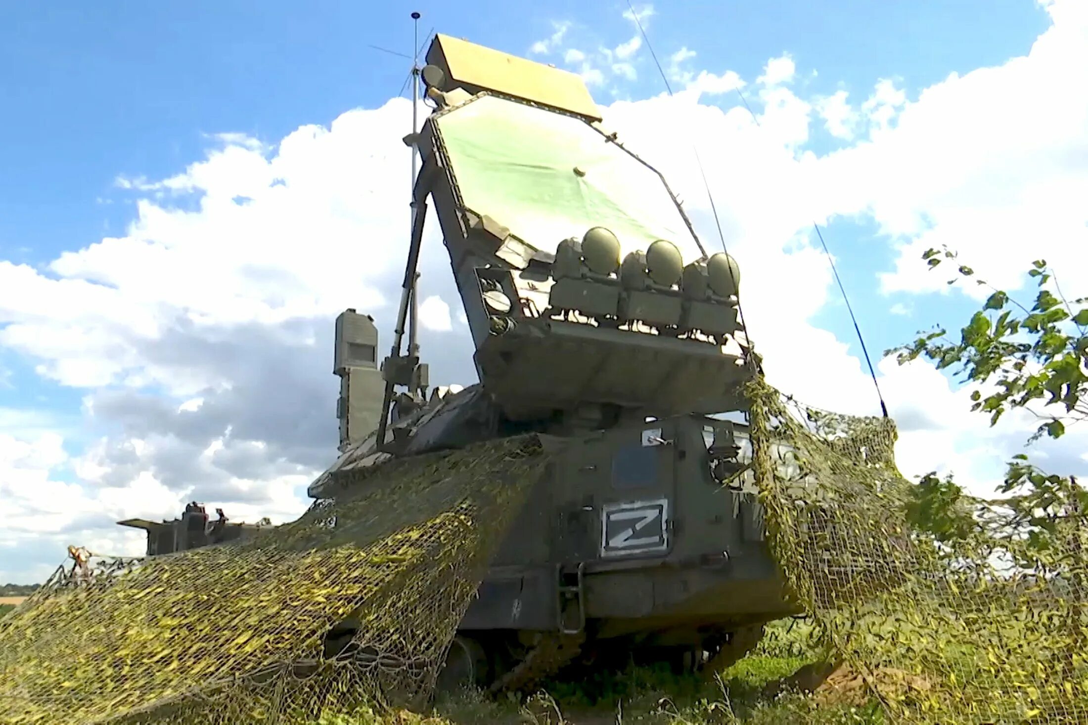 Российская Военная техника. Российские средства ПВО. ЗРК С-300 Украина. Российская Военная техника на Украине. Пво перехватили