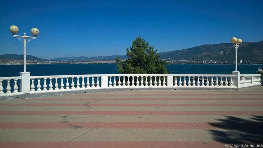 набережная геленджика революционная ул 5 фото