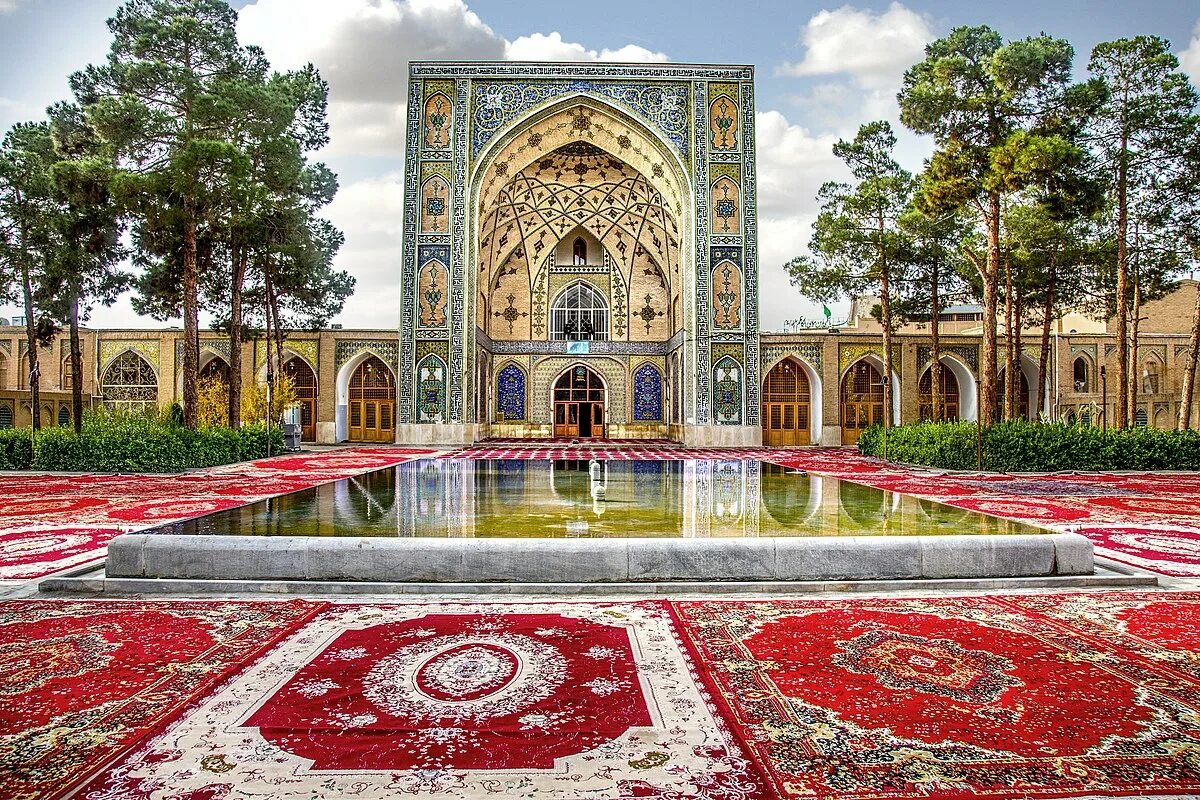 Иранская википедия. Йезд город в иране. Мечети ирана isfahan. Qom иран. Мечеть джами в исфахане.