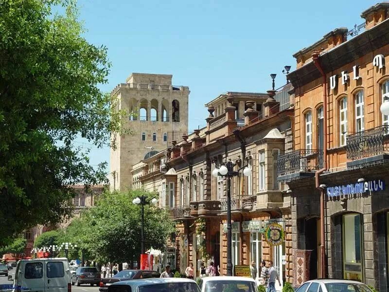 Street armenia. Ночной ереван северный проспект. Ереван улицы. Северный проспект ереван. Ереван улицы города.