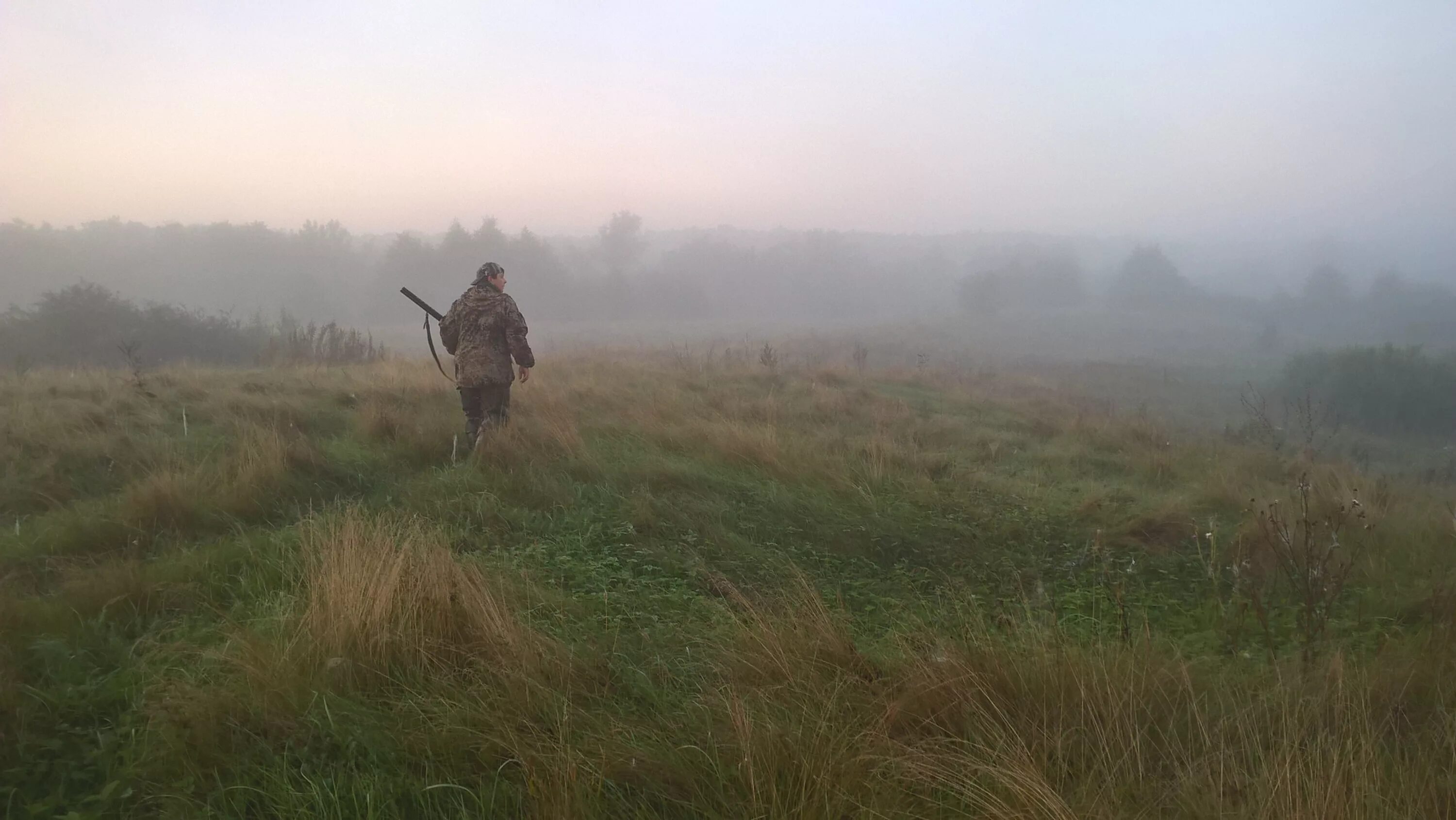 Сталкрафт штурмовик группы норд. Завет сталкрафт группировка. Экзоскелет сталкрафт. Туманный охотник. Туманный охотник.