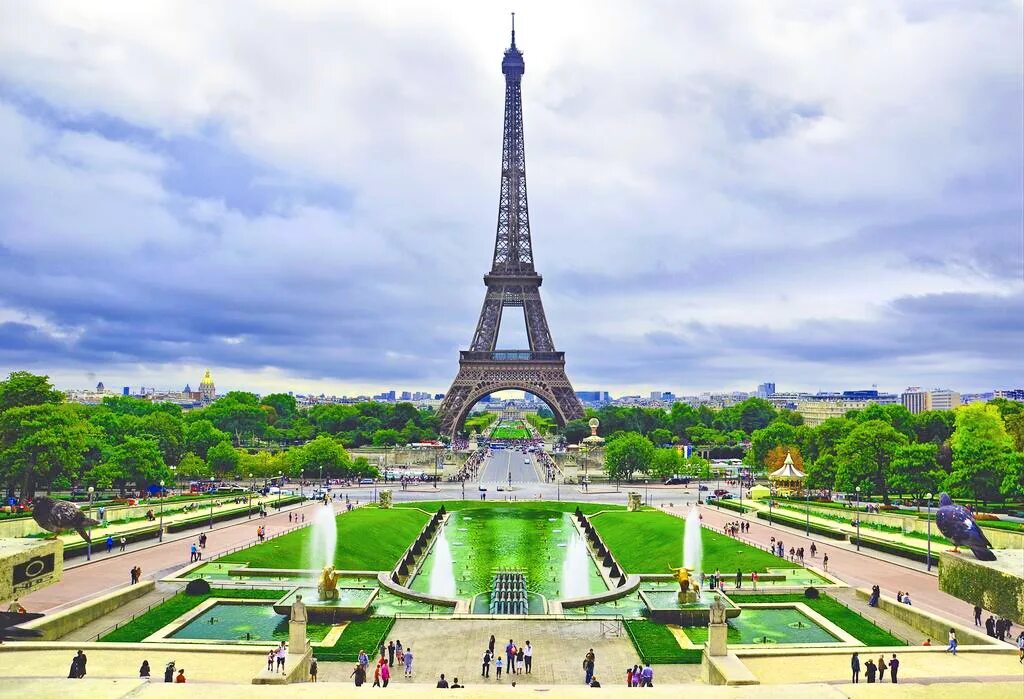 Вид парижа с трокадеро. Эйфель башня tour eiffel. Эйфелева башня река сена. Где париж покажи. Елисейские поля эйфелева башня.