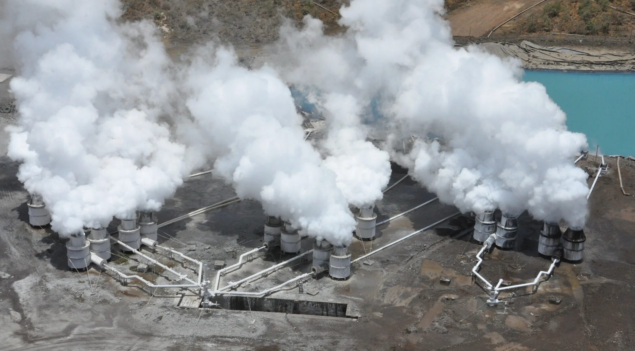 Geothermal energy. Геотермальная Энергетика. Геотермальная энергия вулканов. Кения геотермальные источники. Индонезия ГЕОТЭС.