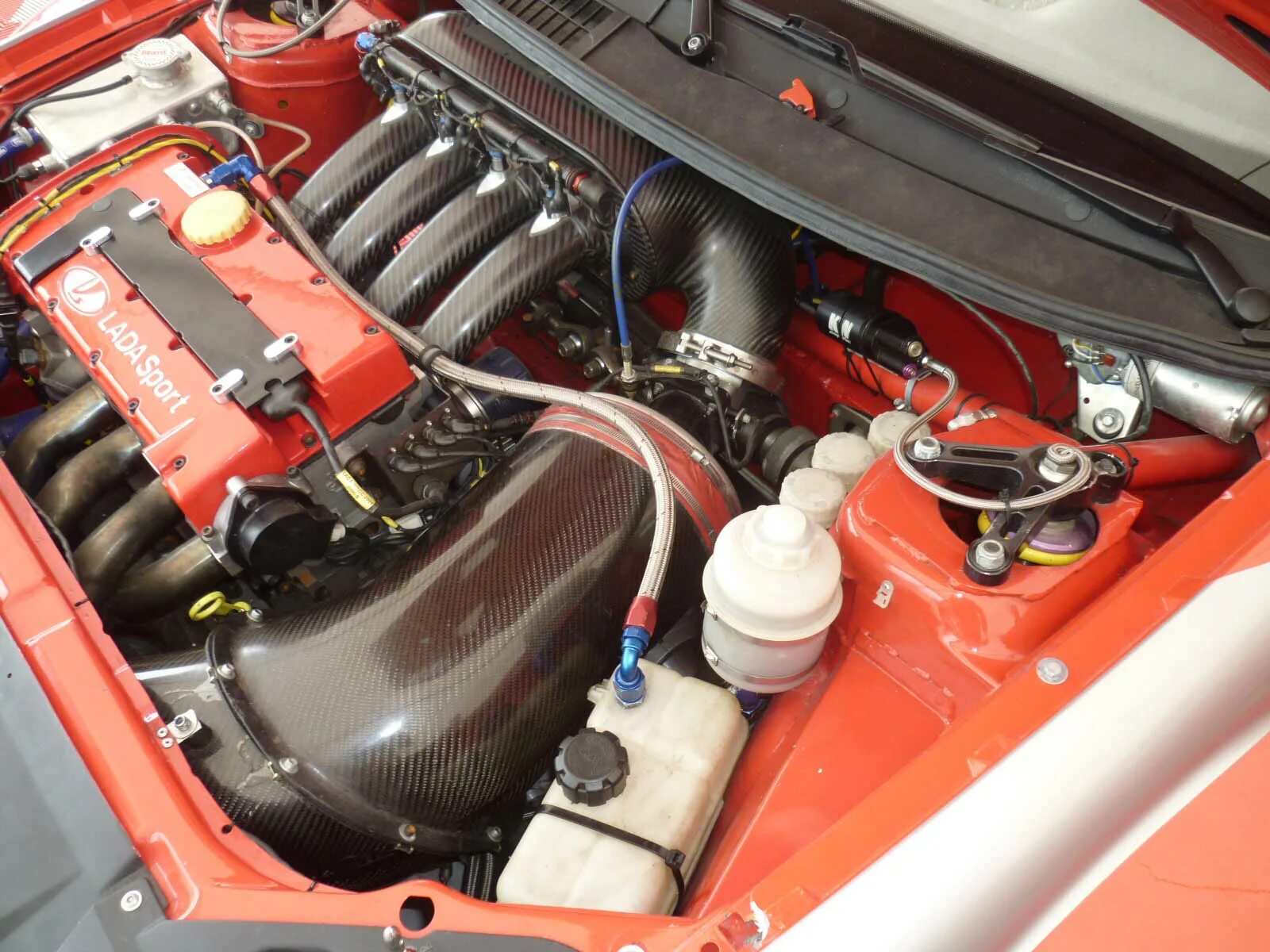 увеличиваем мощность приоры. двигатель машины капот приоры. увеличиваем мощность приоры. ваз 2170 турбо.