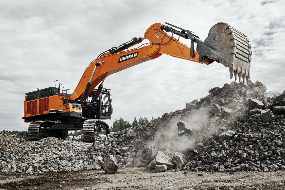 Экскаватор представляет. Doosan dx800lc. экскаватор doosan dx 800lc. doosan dx800 lc-5в. doosan dx 800 lc-7.
