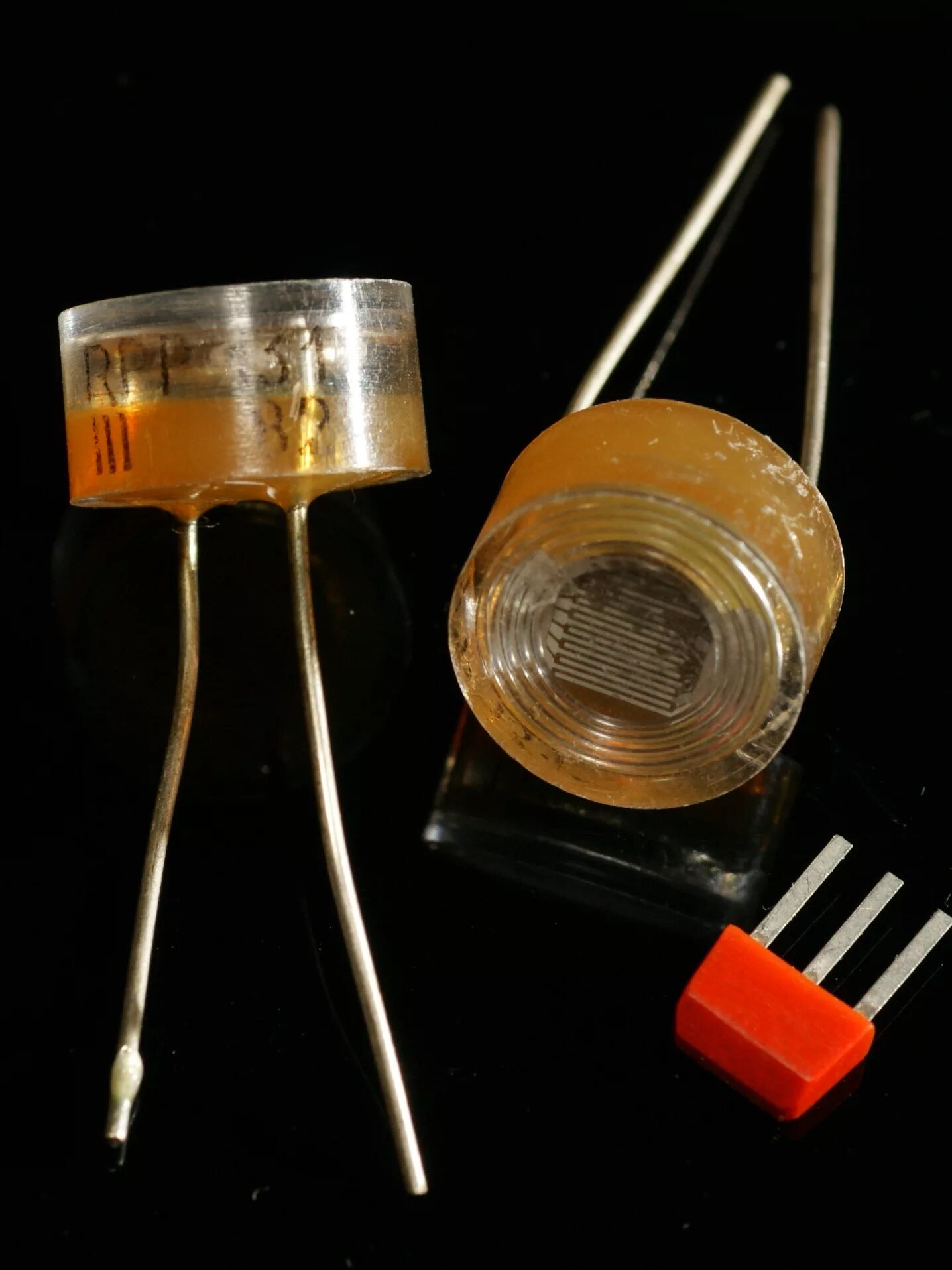 Rpp131 фоторезистор. Фоторезистор РПП 131. Вега 109 фоторезистор. Фоторезистор gl20615.
